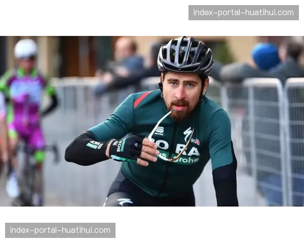 “英力士车队公布环弗兰德斯阵容，皮德科克与特纳将组成双主将”