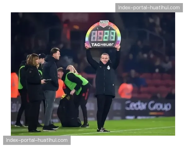 英超俱乐部投票通过，同意从下赛季起增加联赛替补名额至7人